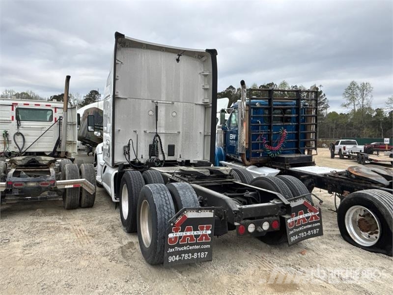 Kenworth T680 Sattelzugmaschinen