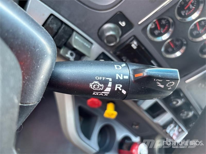 Kenworth T680 Седельные тягачи