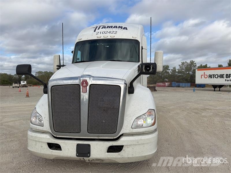 Kenworth T680 Седельные тягачи