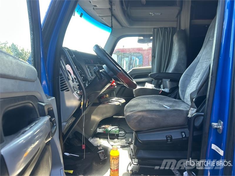 Kenworth T680 Vetopöytäautot