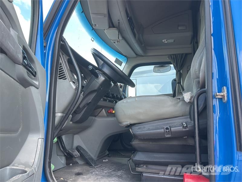 Kenworth T680 Vilcēji