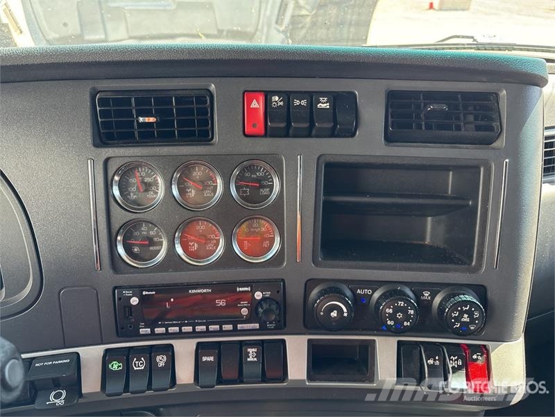 Kenworth T680 Седельные тягачи