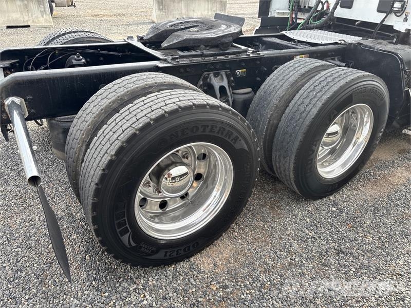 Kenworth T680 Влекачи