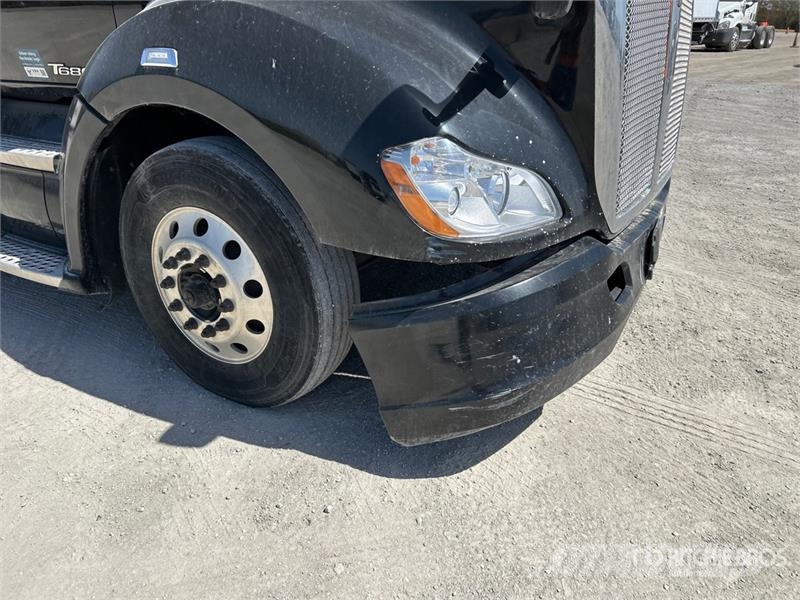 Kenworth T680 Naudoti vilkikai