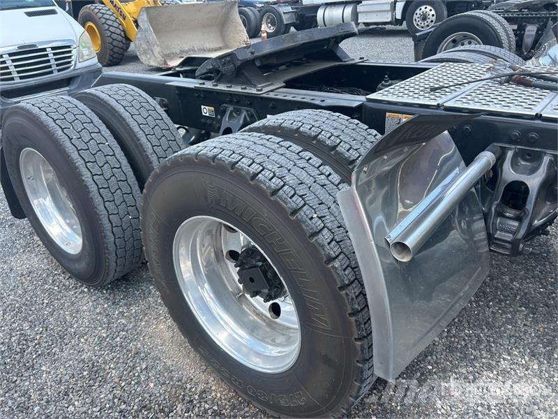 Kenworth T680 Vilcēji
