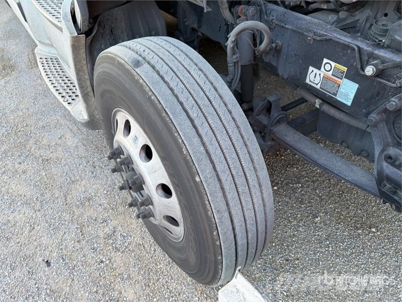 Kenworth T680 Седельные тягачи