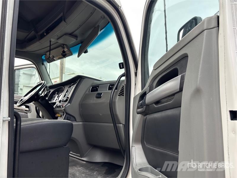 Kenworth T680 Sattelzugmaschinen