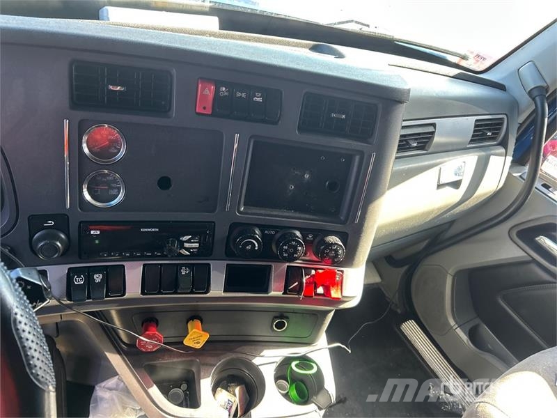 Kenworth T680 Vetopöytäautot