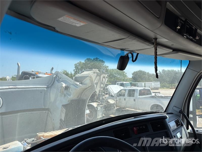 Kenworth T680 Trekkers