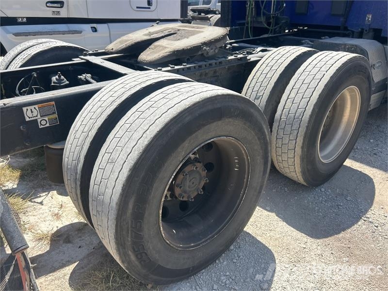Kenworth T680 Vetopöytäautot