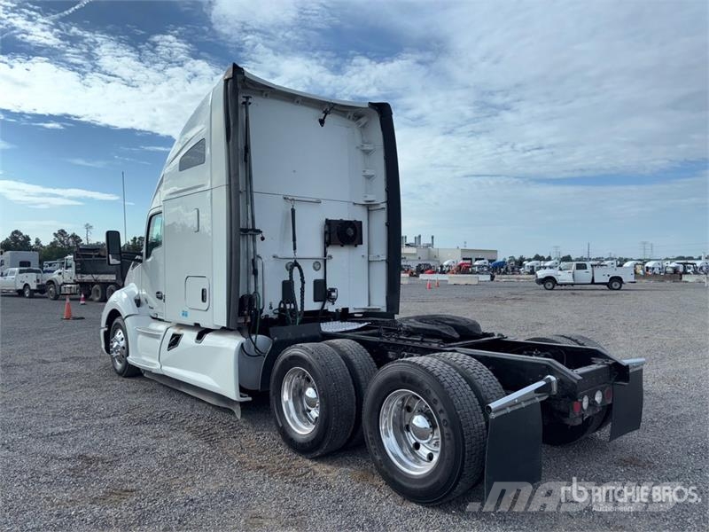 Kenworth T680 Влекачи