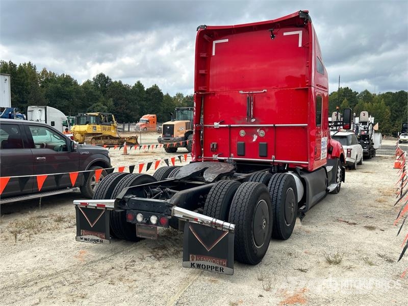 Kenworth T680 Sattelzugmaschinen