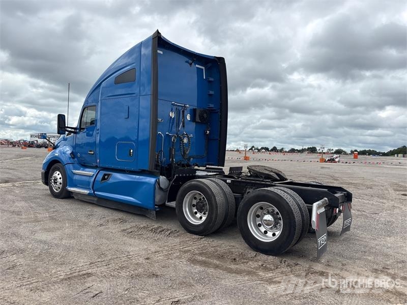 Kenworth T680 Vilcēji