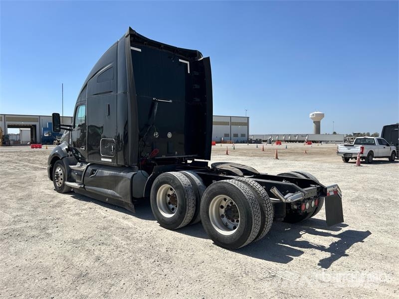 Kenworth T680 Naudoti vilkikai