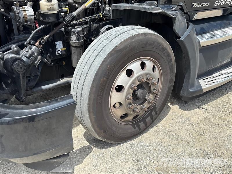 Kenworth T680 Седельные тягачи