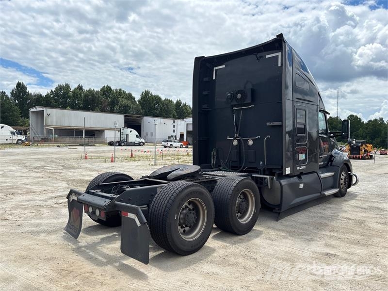 Kenworth T680 Седельные тягачи