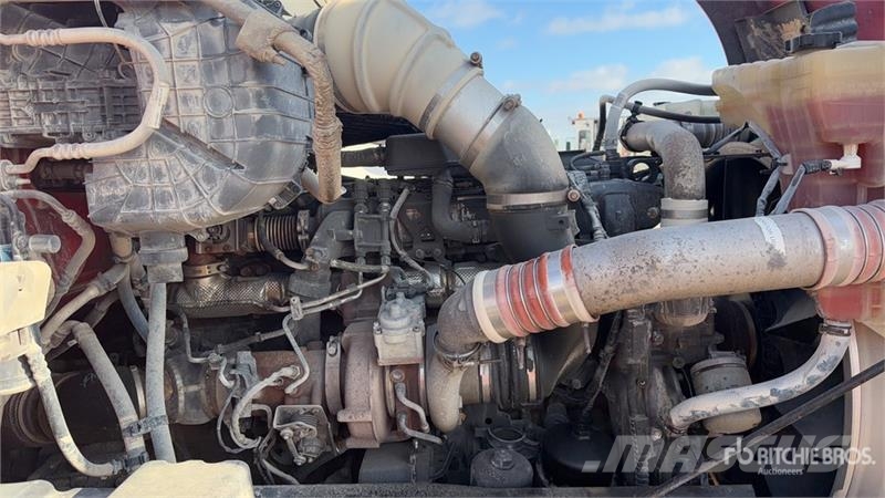 Kenworth T680 Sattelzugmaschinen