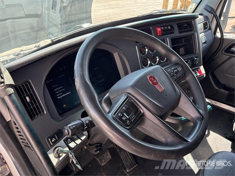 Kenworth T680 Седельные тягачи