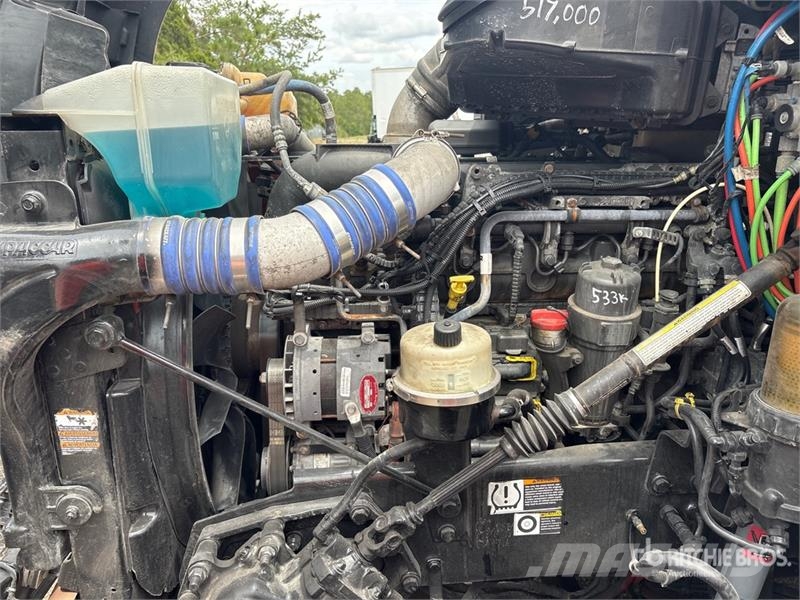 Kenworth T680 Sadulveokid