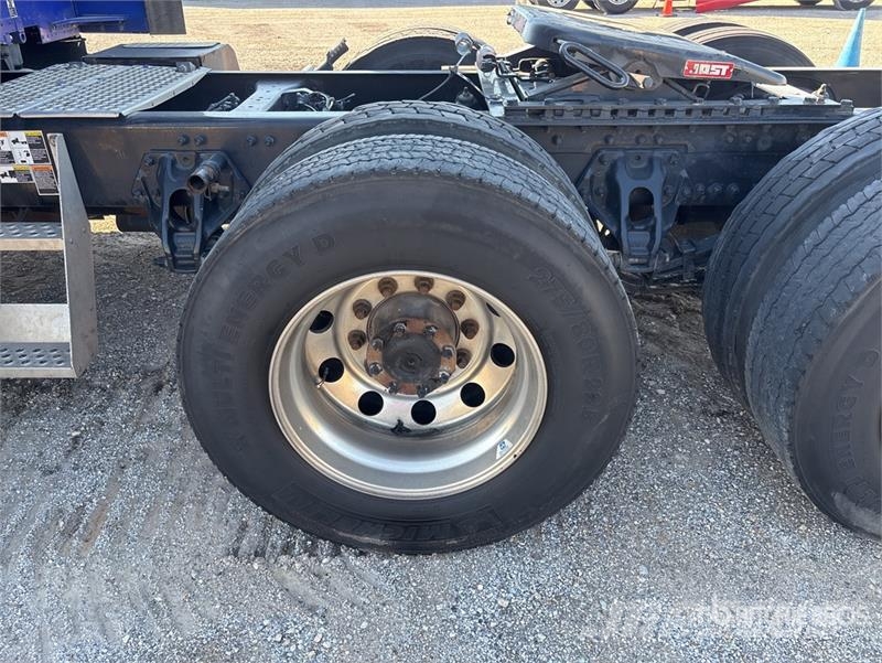 Kenworth T680 Sattelzugmaschinen