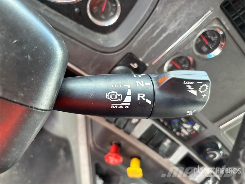 Kenworth T680 Седельные тягачи