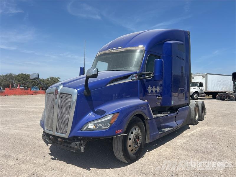Kenworth T680 Vetopöytäautot