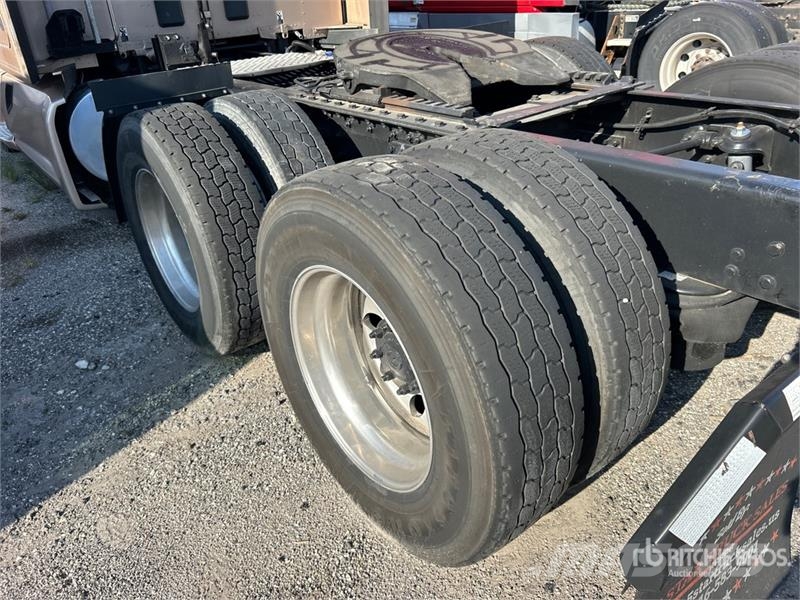 Kenworth T680 Vilcēji