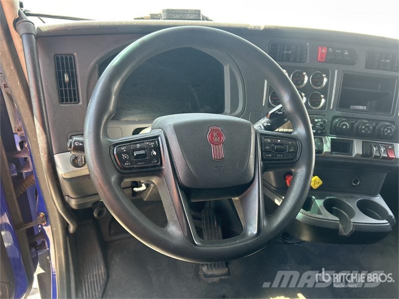 Kenworth T680 Vetopöytäautot