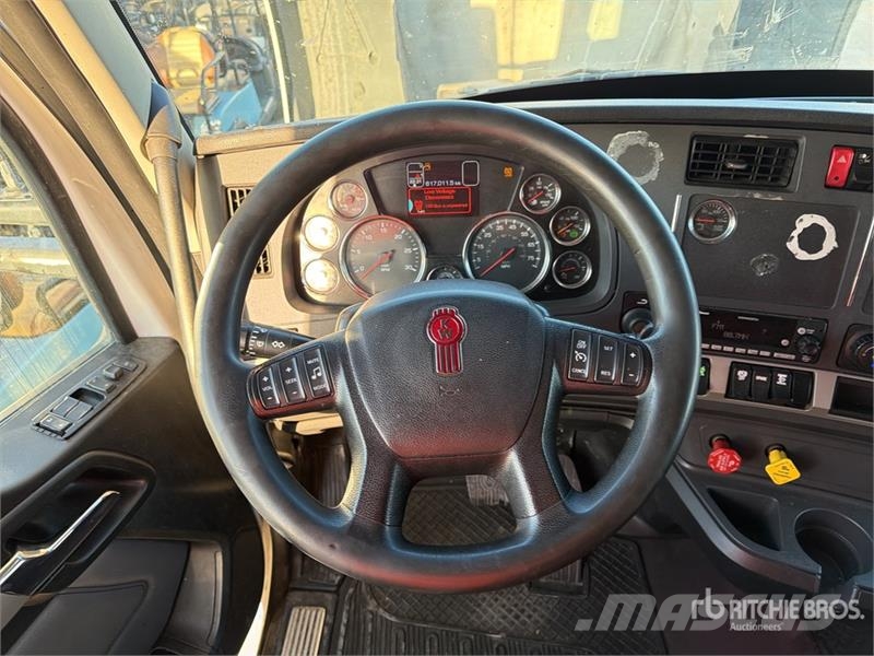 Kenworth T680 Седельные тягачи