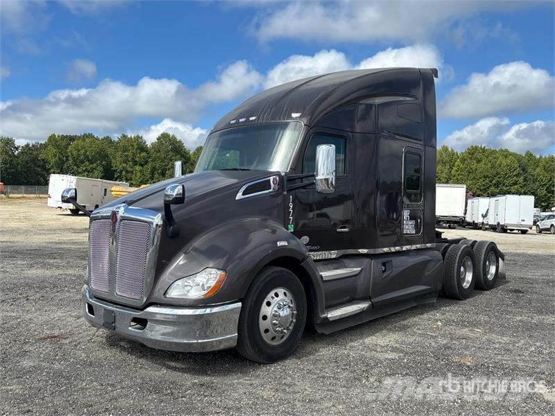 Kenworth T680 Седельные тягачи