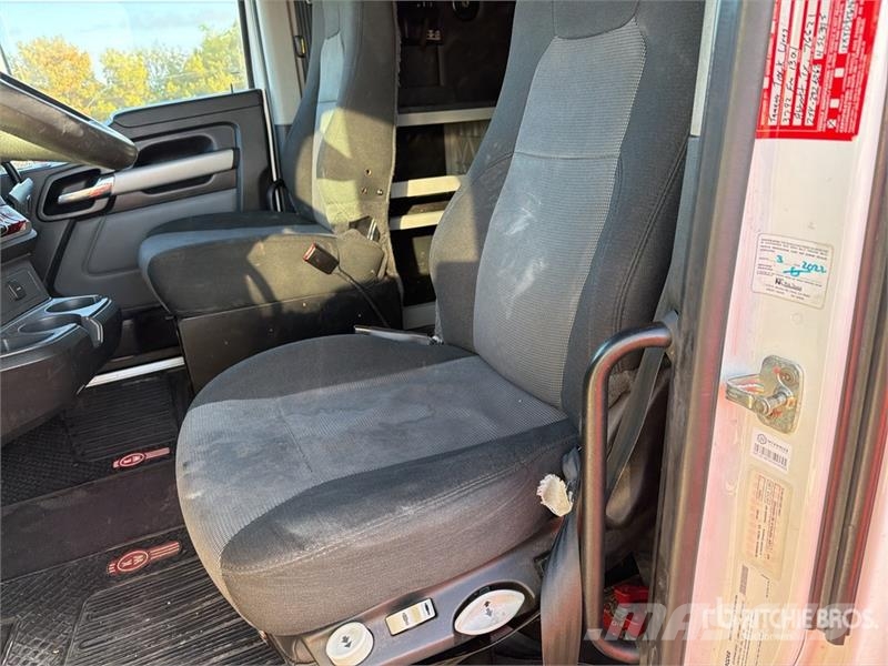 Kenworth T680 Седельные тягачи