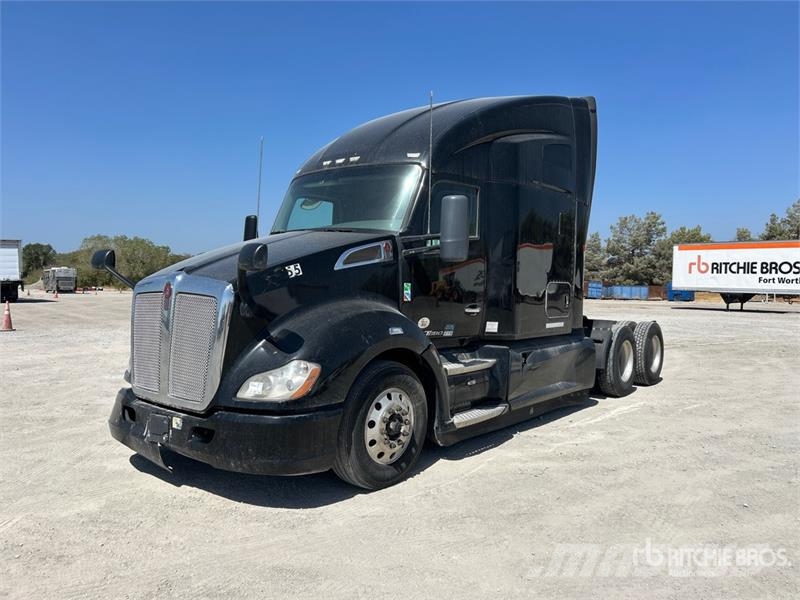 Kenworth T680 Naudoti vilkikai