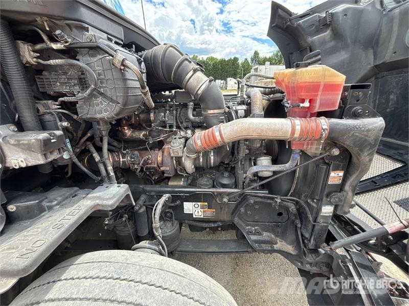 Kenworth T680 Седельные тягачи