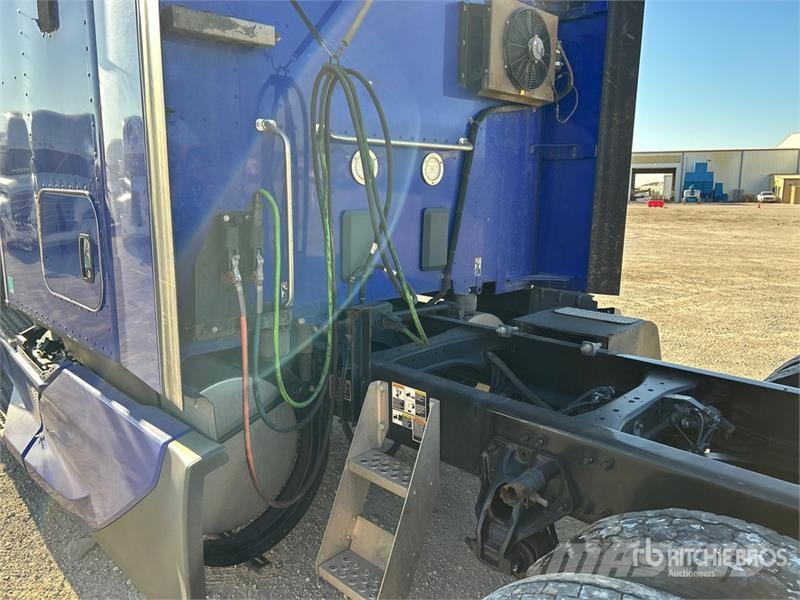 Kenworth T680 Sattelzugmaschinen