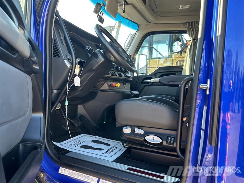 Kenworth T680 Седельные тягачи