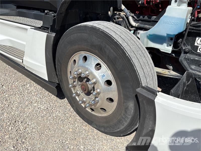 Kenworth T680 Седельные тягачи