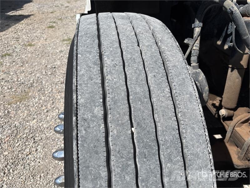 Kenworth T680 Седельные тягачи