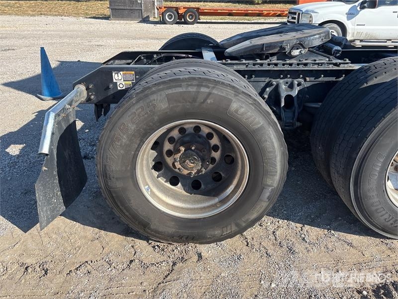 Kenworth T680 Sattelzugmaschinen