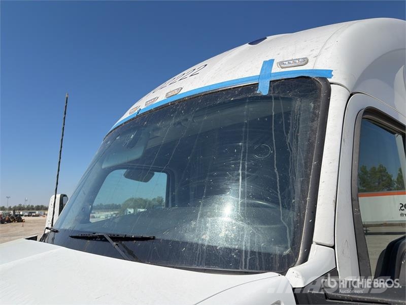Kenworth T680 Vilcēji