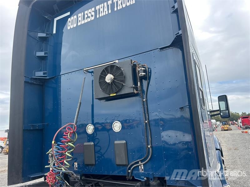 Kenworth T680 Vilcēji