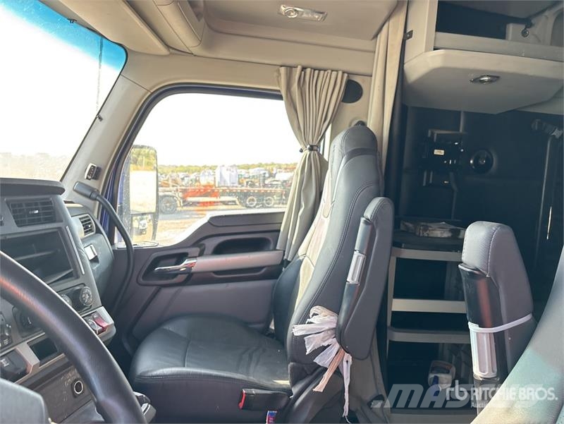Kenworth T680 Vetopöytäautot