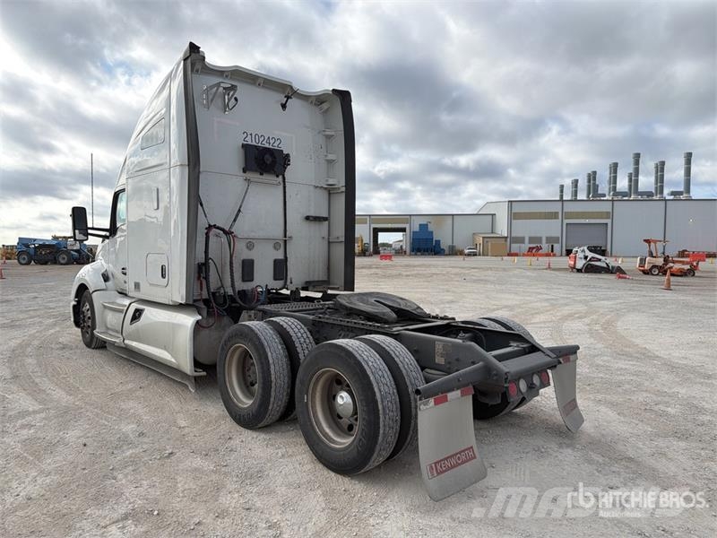 Kenworth T680 Седельные тягачи