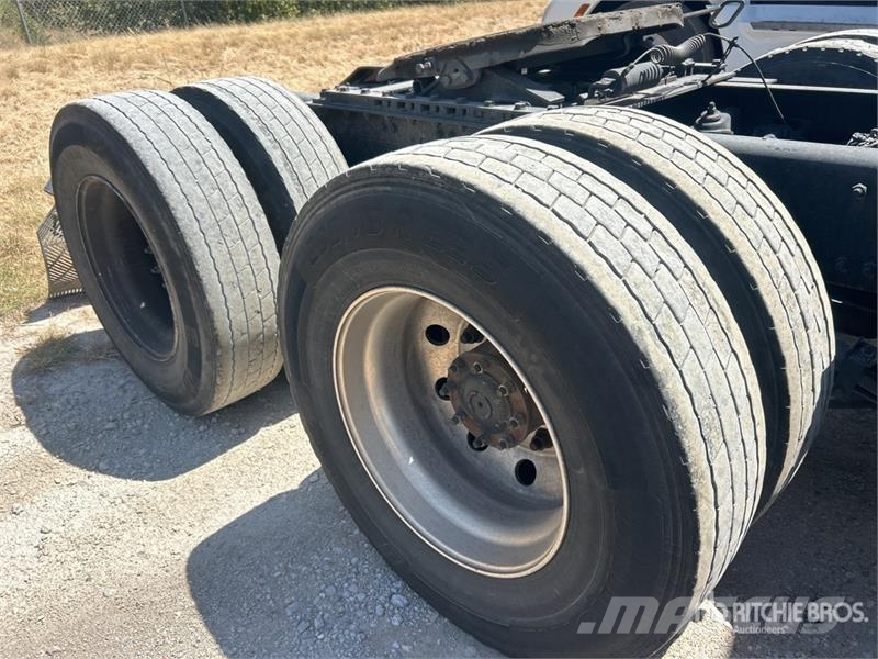Kenworth T680 Vetopöytäautot