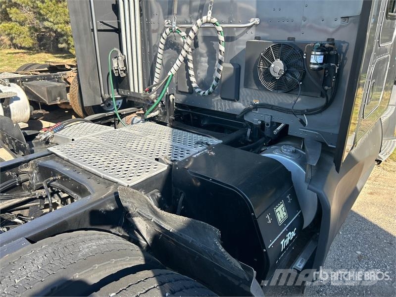 Kenworth T680 Седельные тягачи