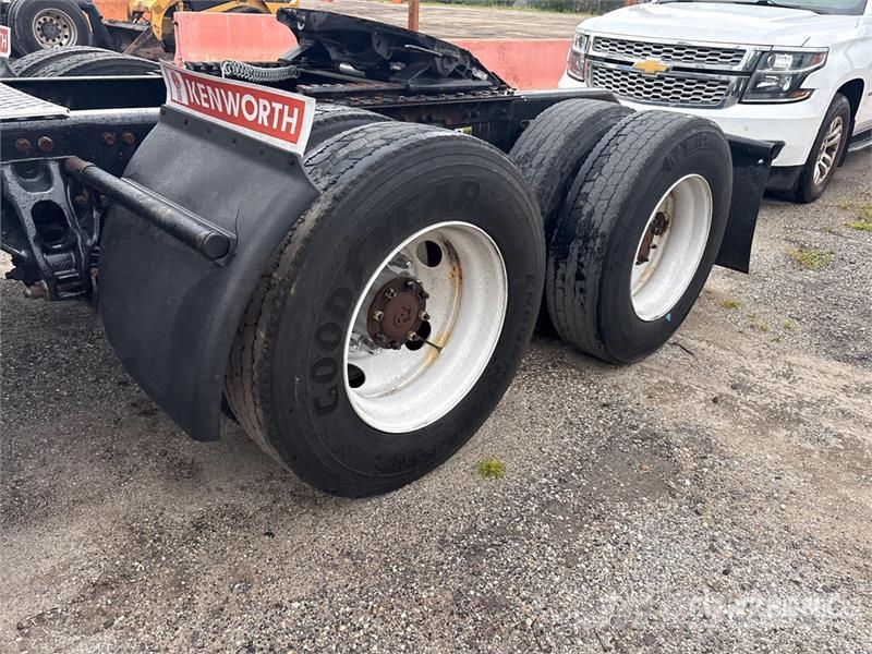Kenworth T680 Sattelzugmaschinen