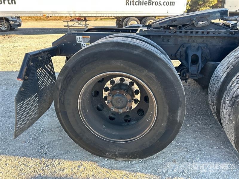 Kenworth T680 Sattelzugmaschinen