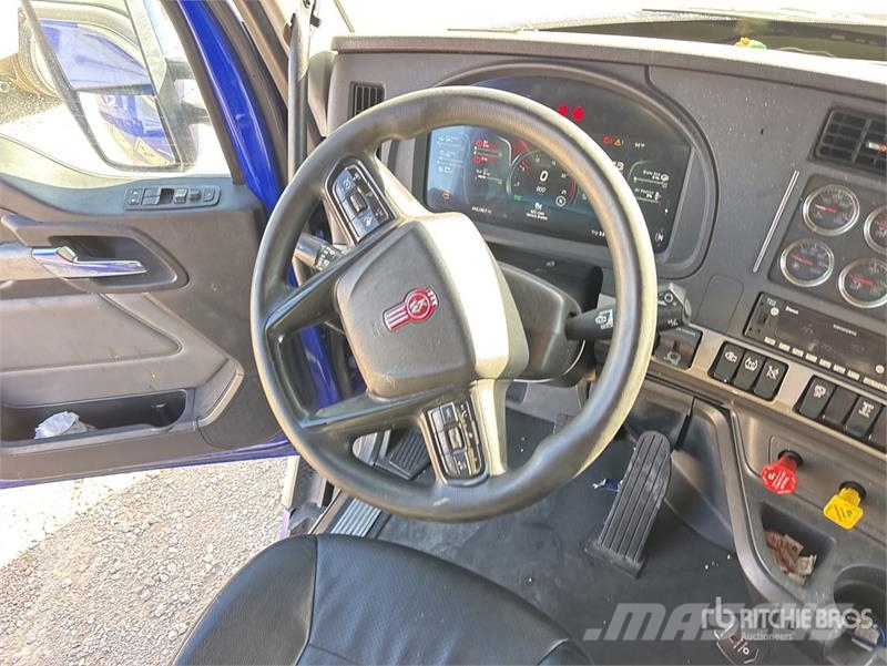 Kenworth T680 Vetopöytäautot