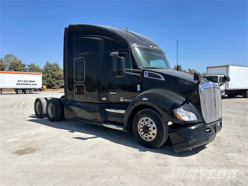 Kenworth T680 Naudoti vilkikai