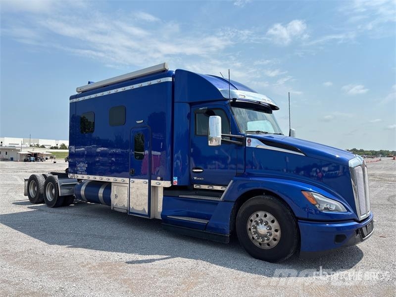 Kenworth T680 Sattelzugmaschinen