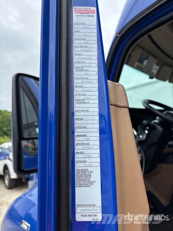 Kenworth T680 Autotractoare